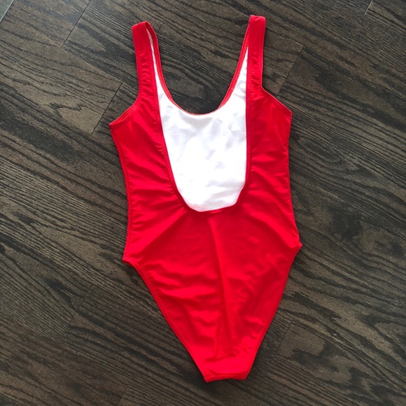 TEAM BRIDE red one piece bikini - Picture 2 of 3